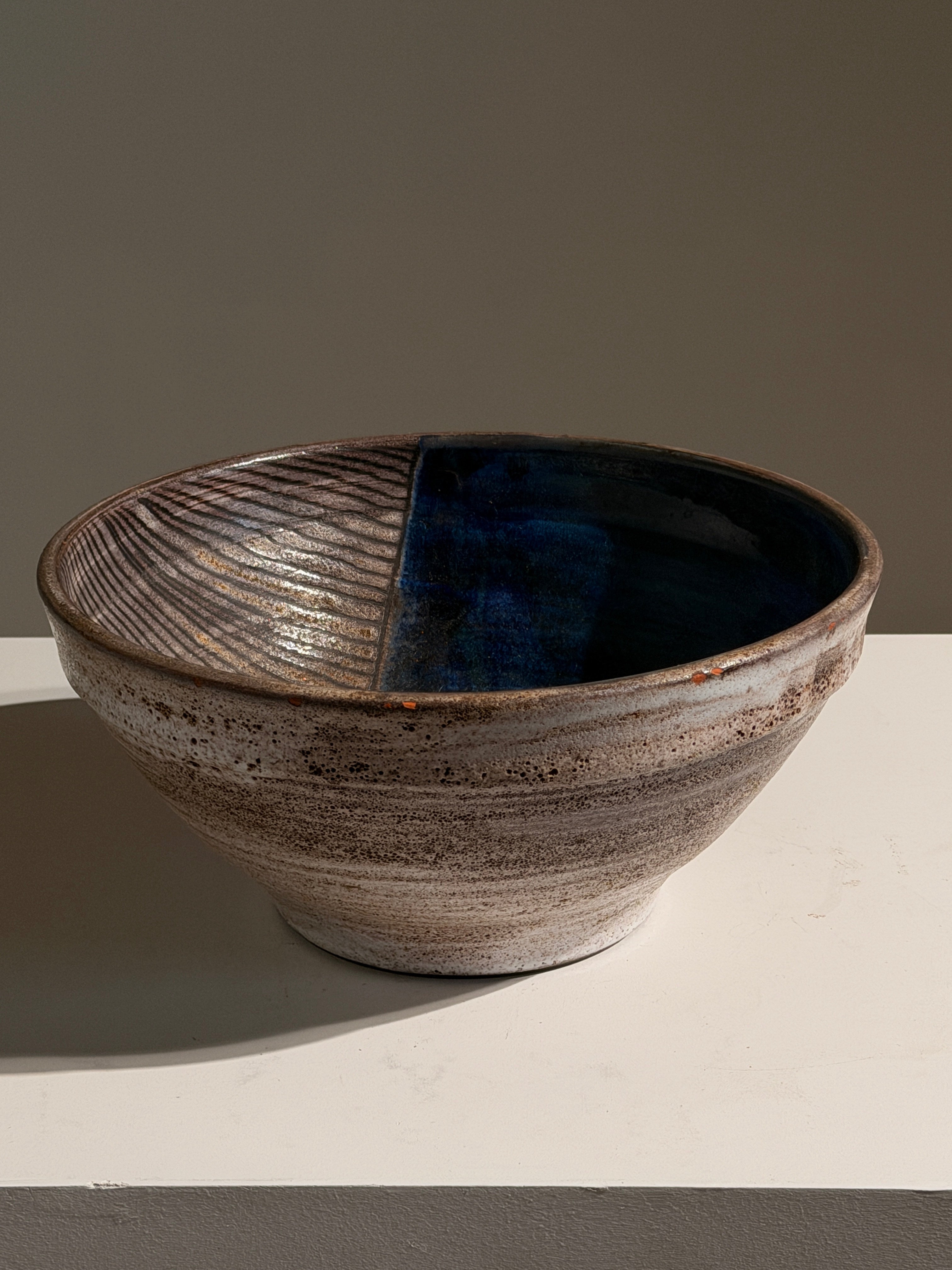 Large ceramic bowl by the Cloutier brothers, Paris, circa 1970 — side angle