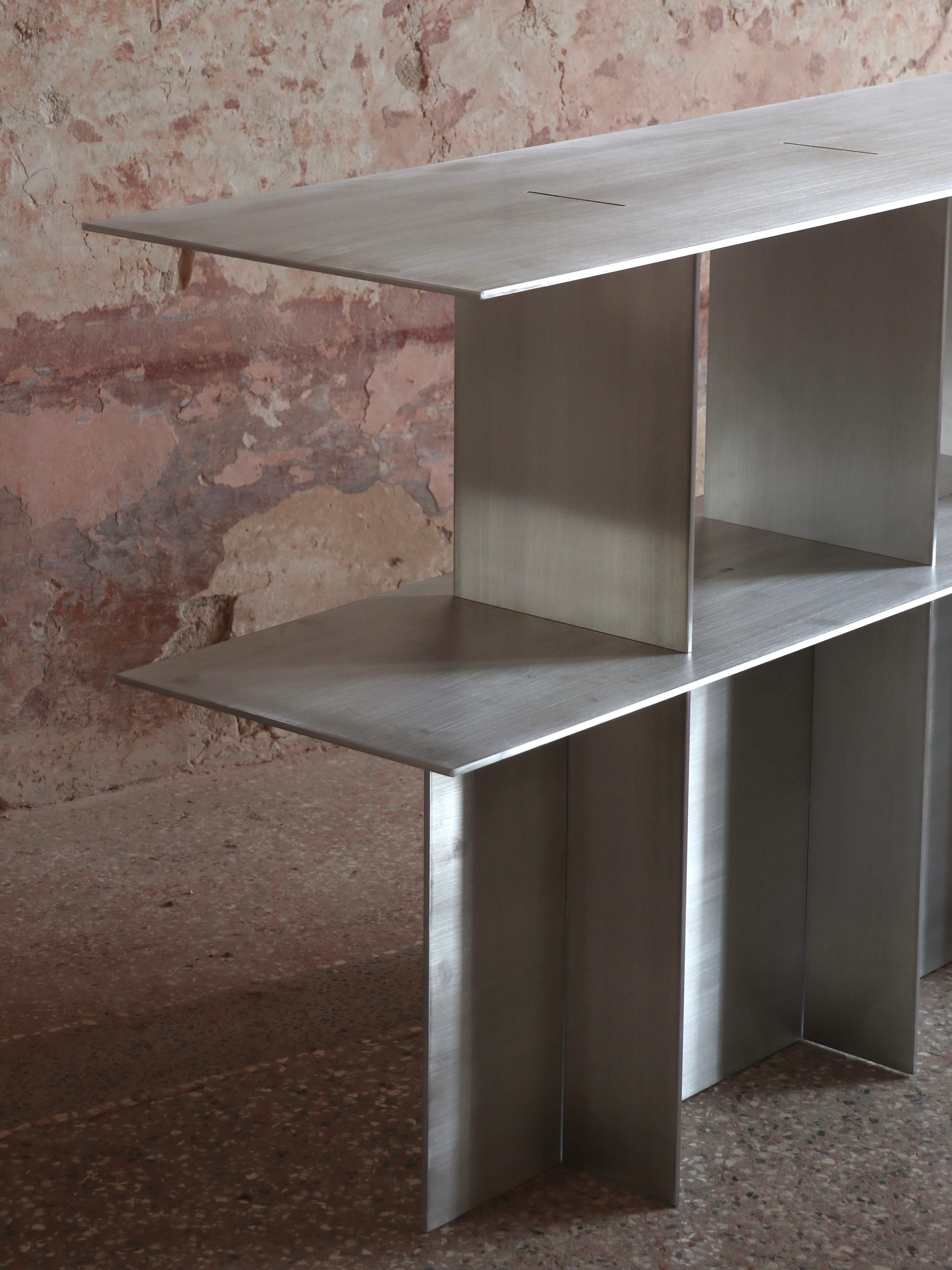Lamina aluminum console — alternate view