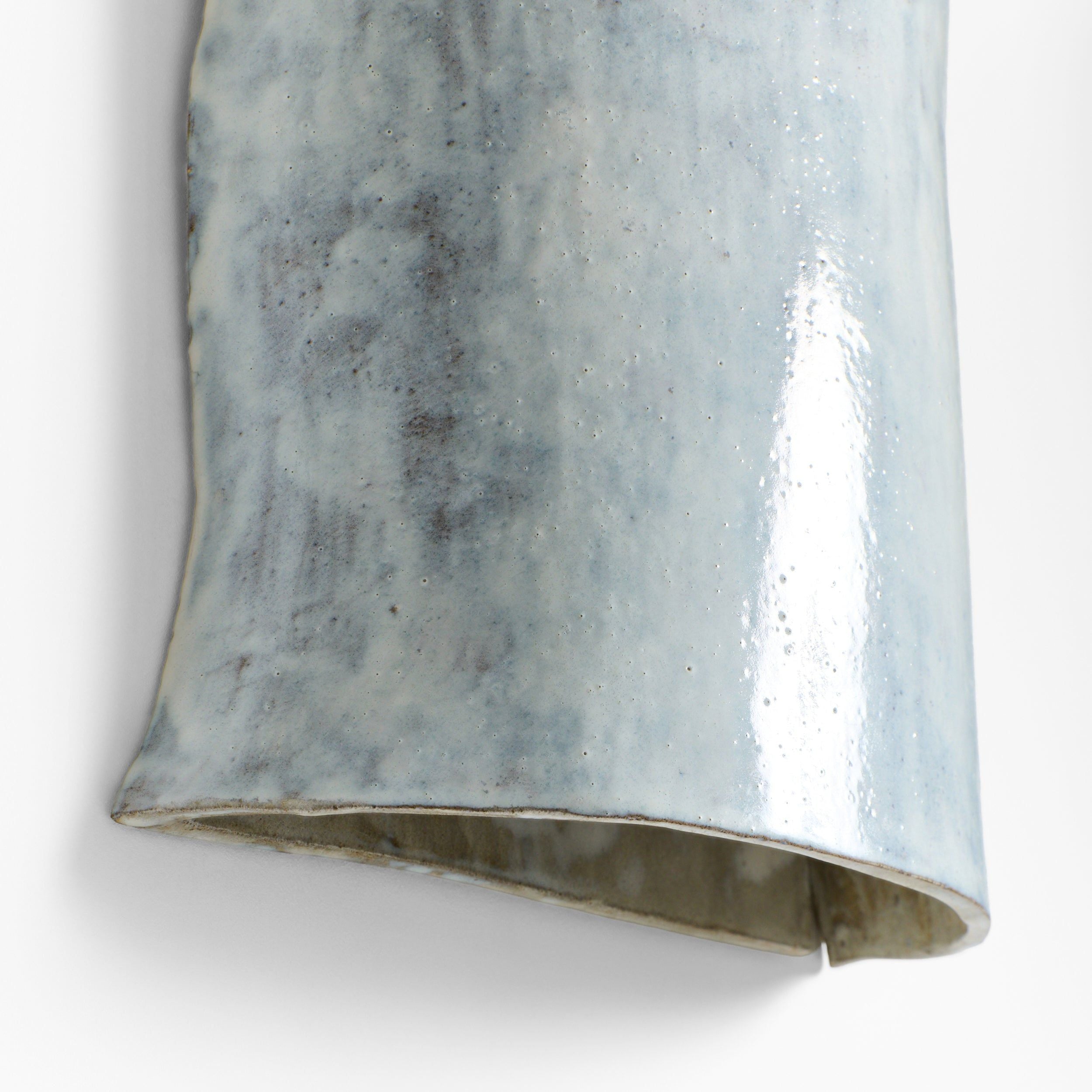 Papel Wall Light — close-up
