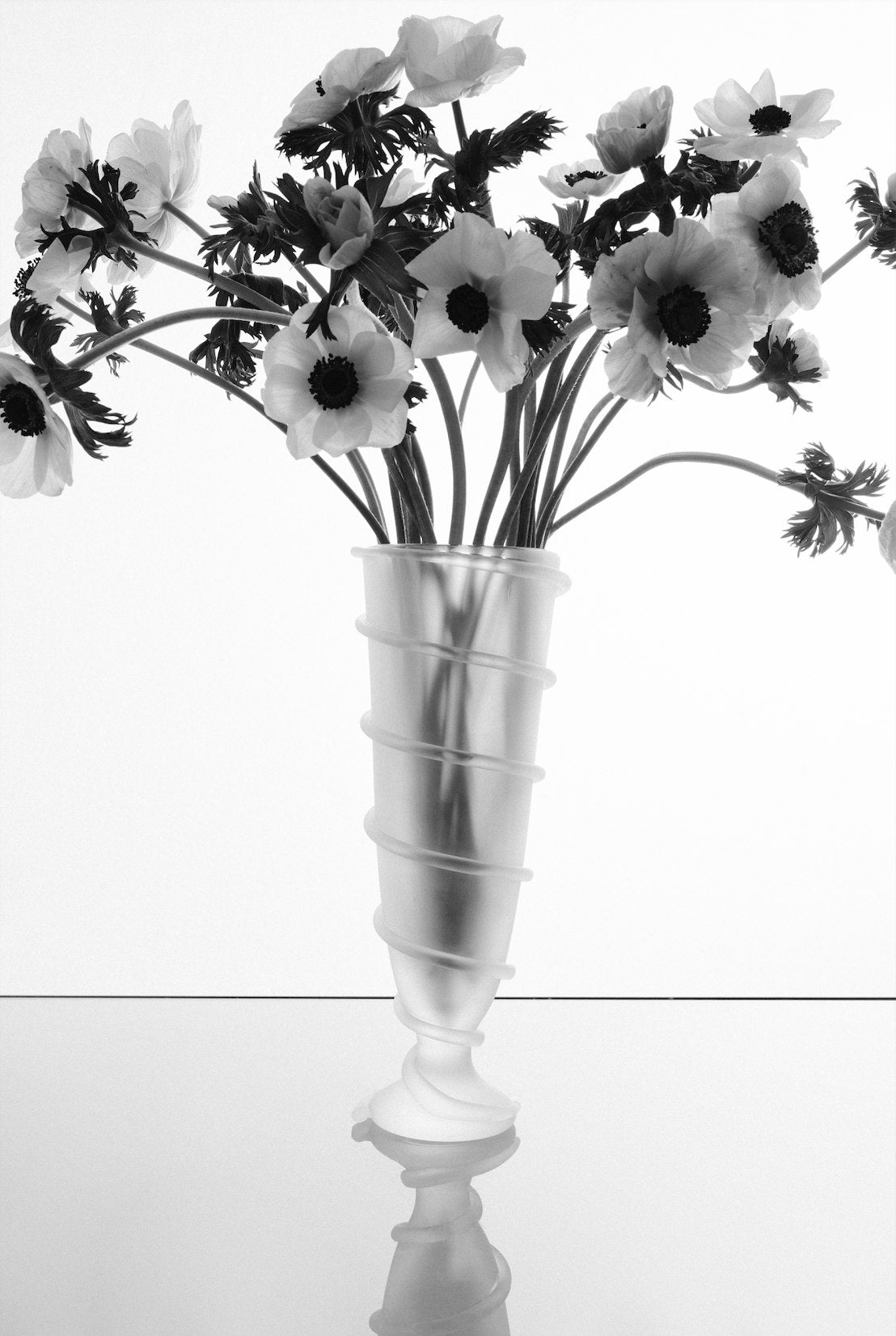 Handblown glass vase no1 — detail view