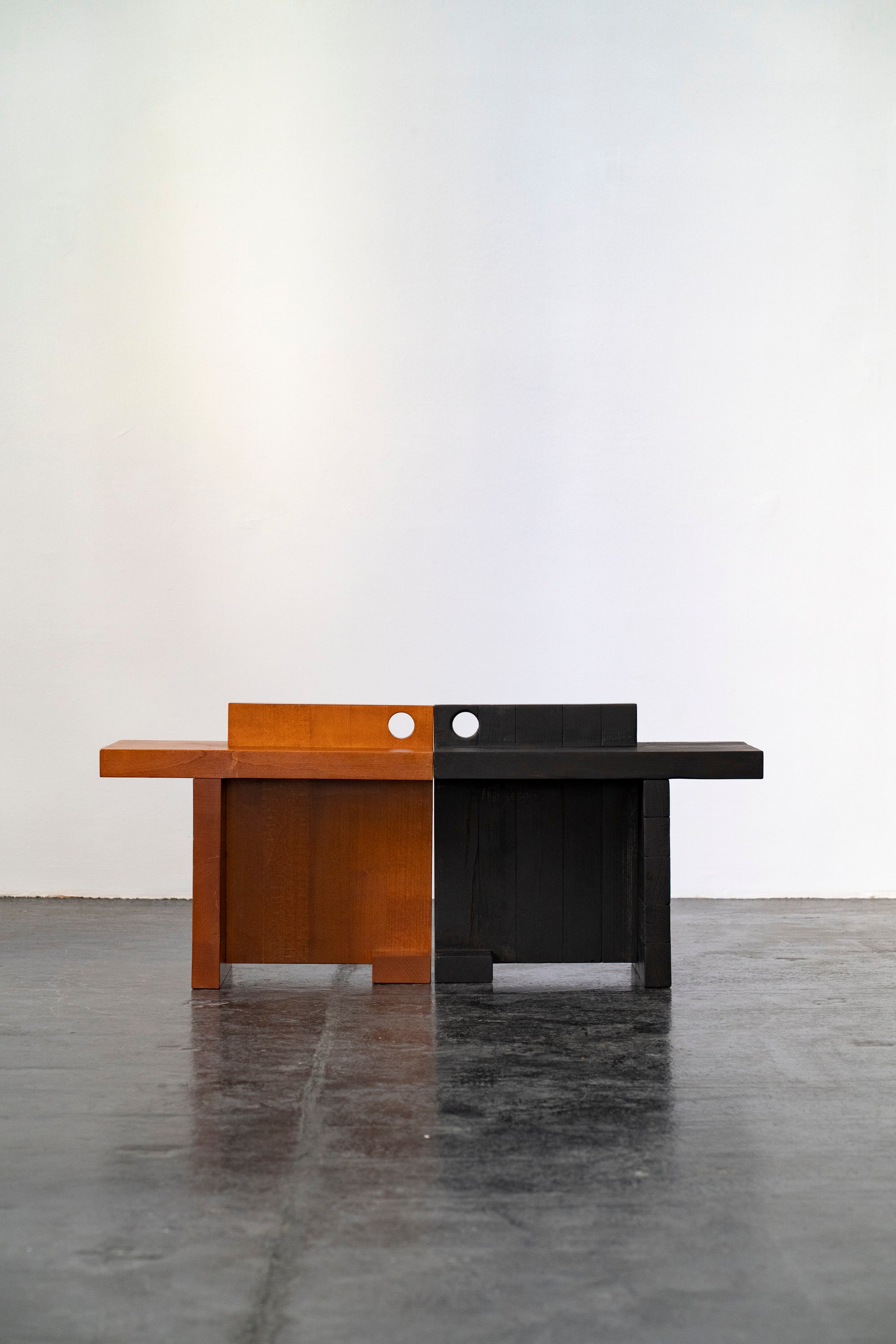 Tabouret en bois de hêtre flambé et teinté | DN_S2510