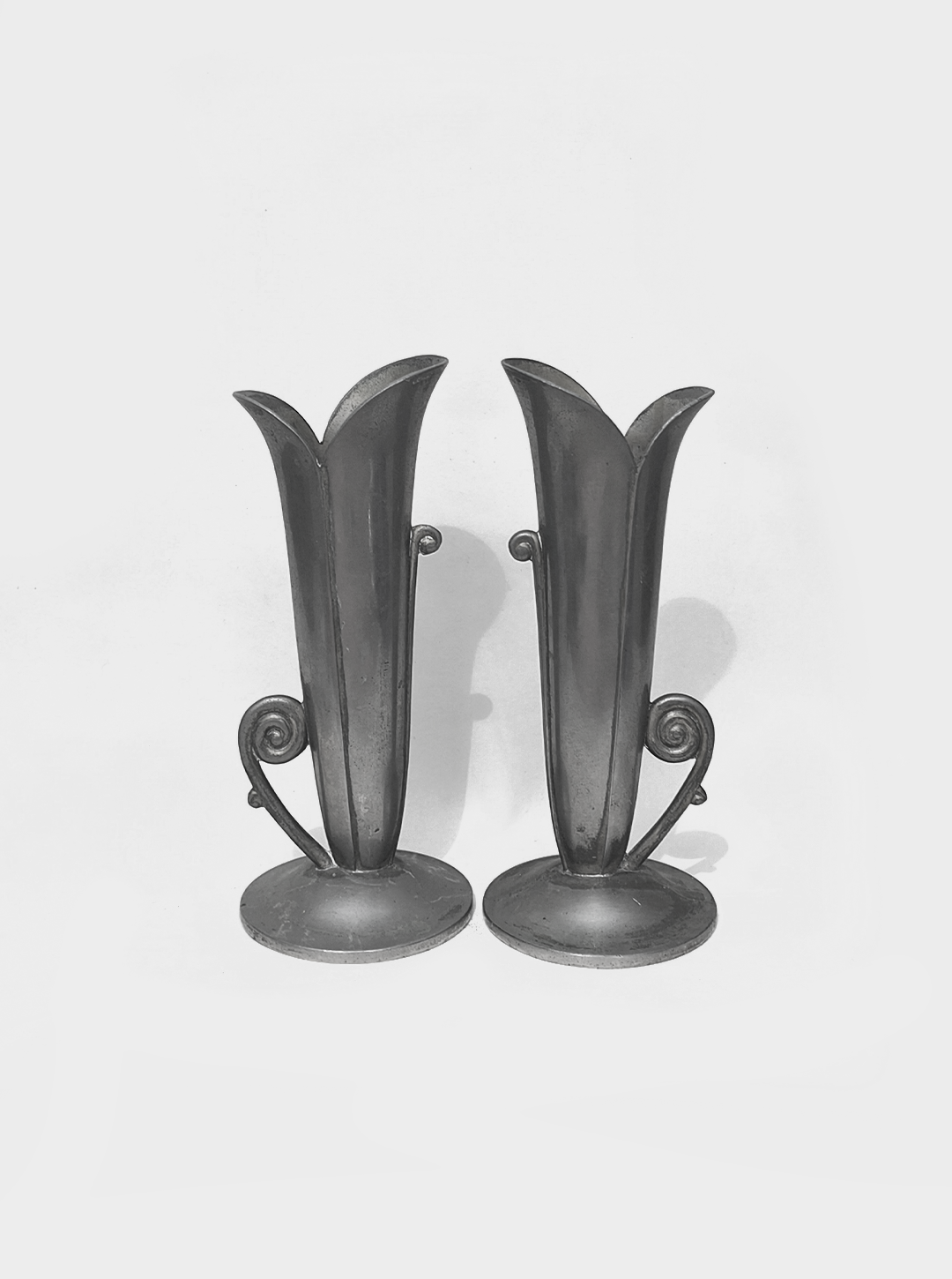 Pair of Soliflores — detail view