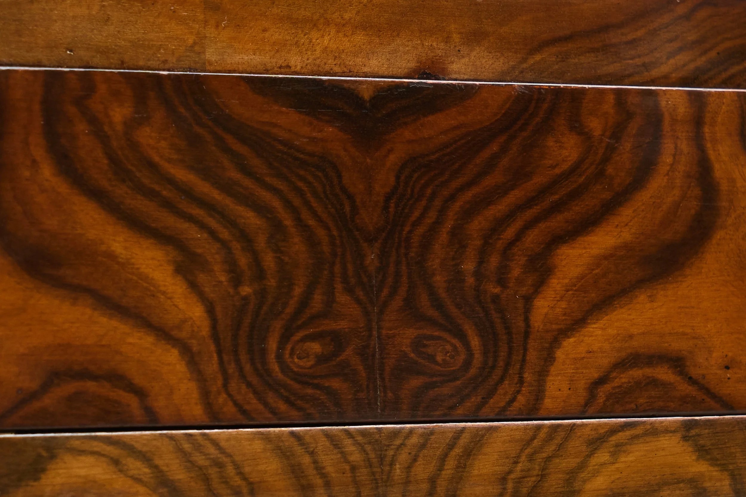 Art Deco Desk in Bookmatched Walnut Veneer 1930s — close-up