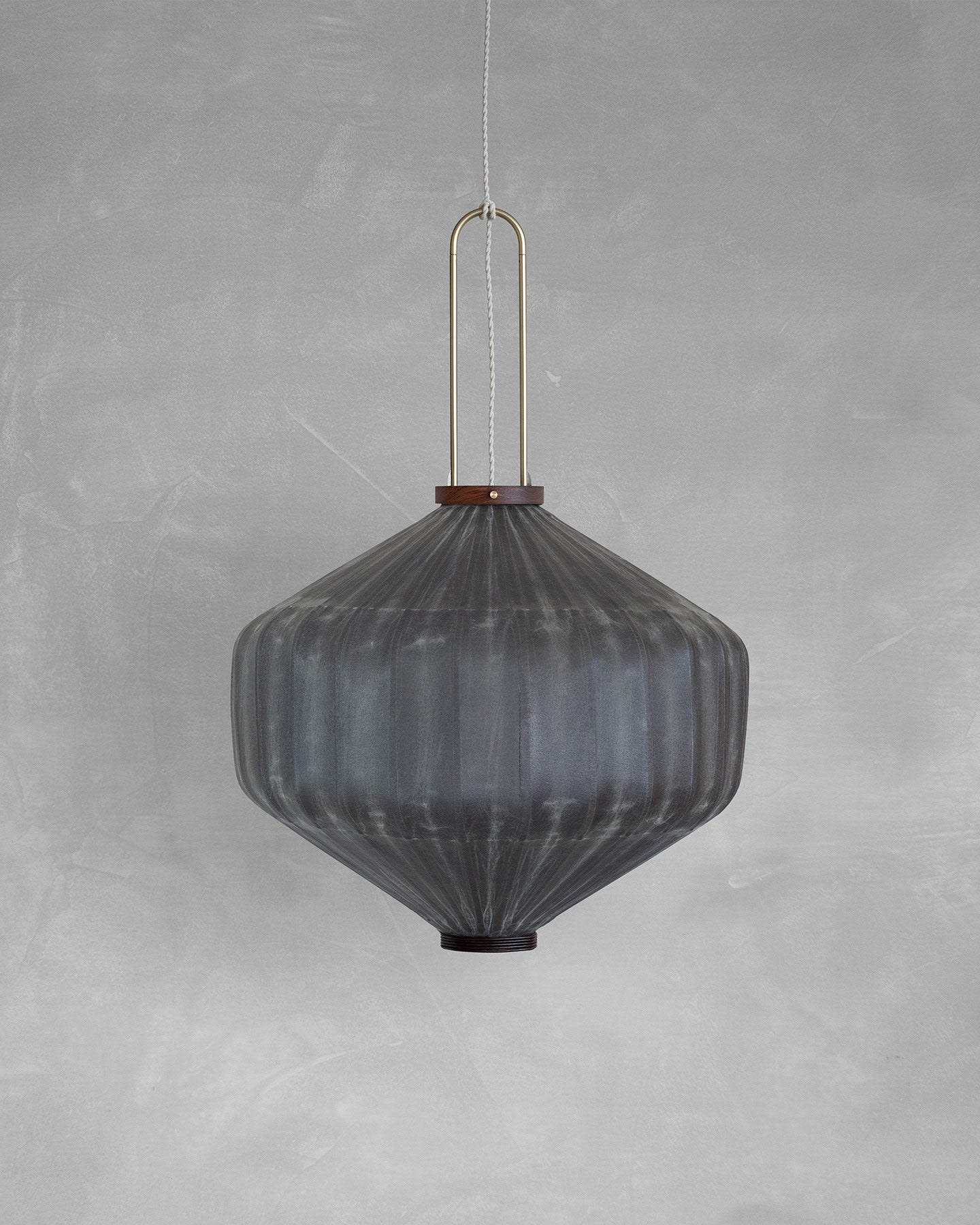 Shui, Tuolo Shape Pendant Light