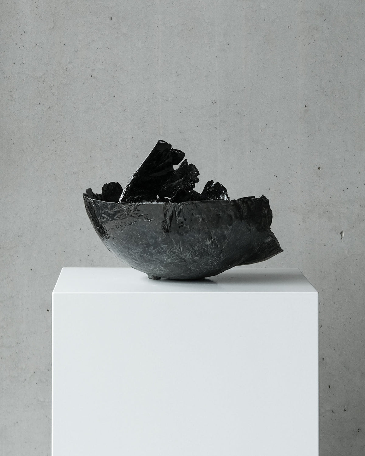 Nest II, ceramic sculpture — lifestyle setting