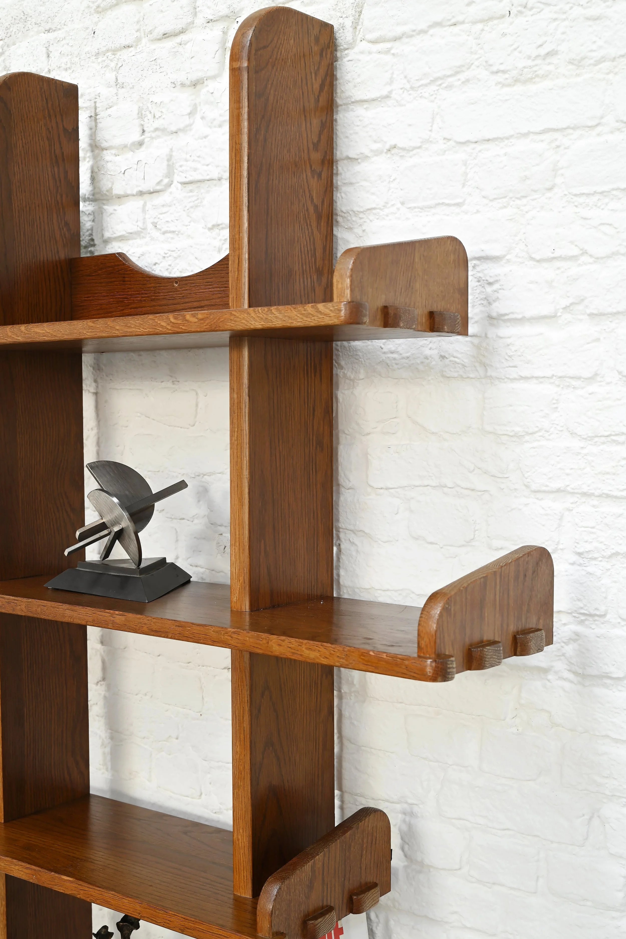 Brutalist Oak Asymmetrical Shelving Unit or Bookcase, The Netherlands, 1970s — close-up