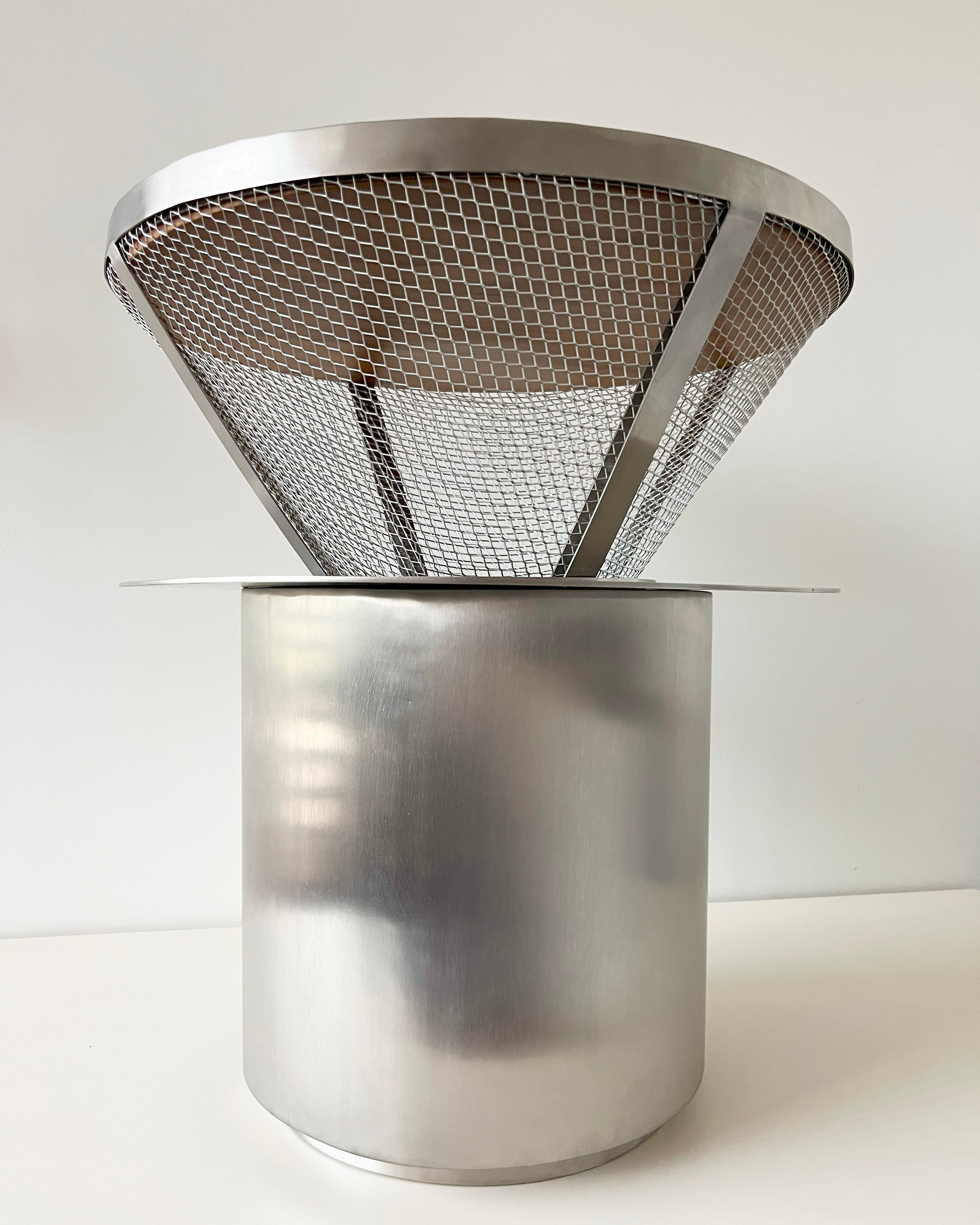 Side Table V60 by HT. | The Oblist