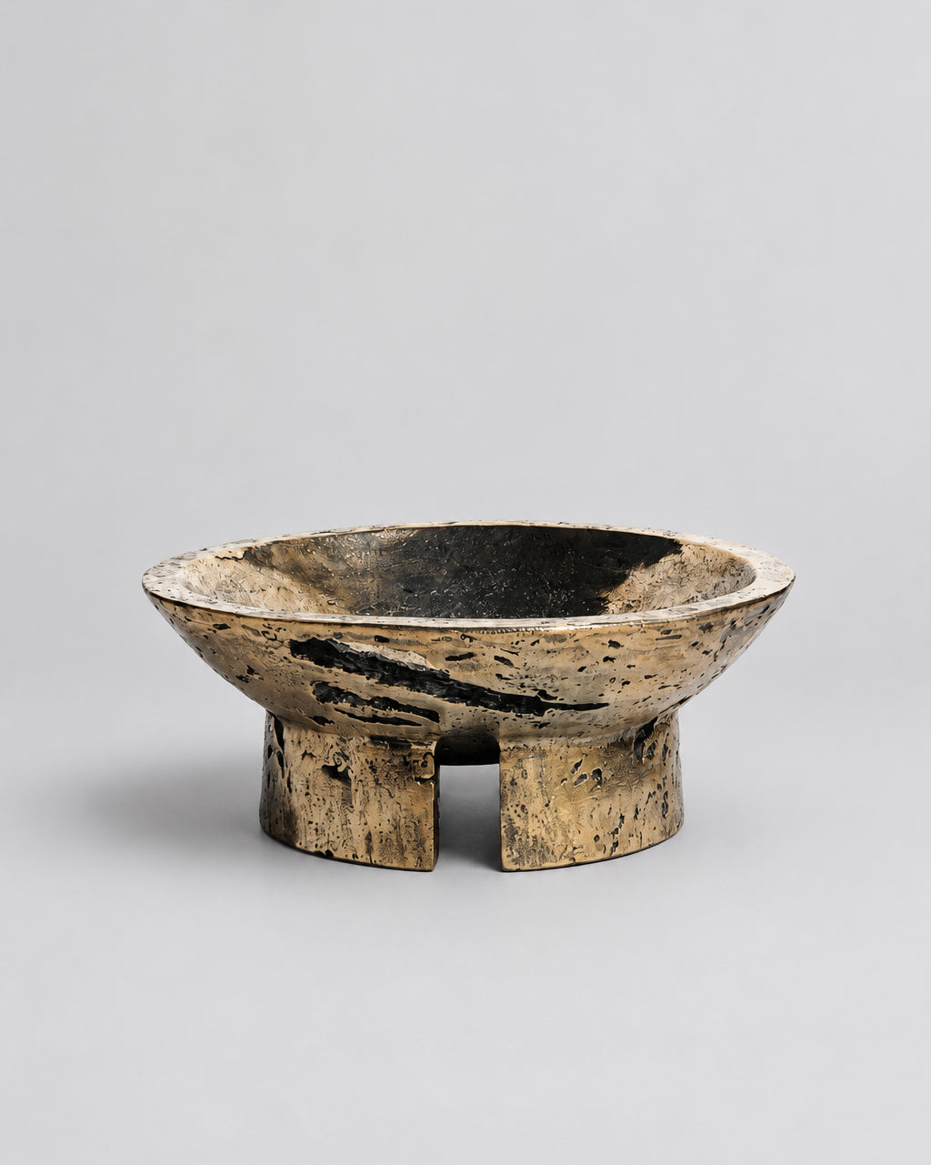 Teneo Bowl (Aluminum or Bronze) — close-up