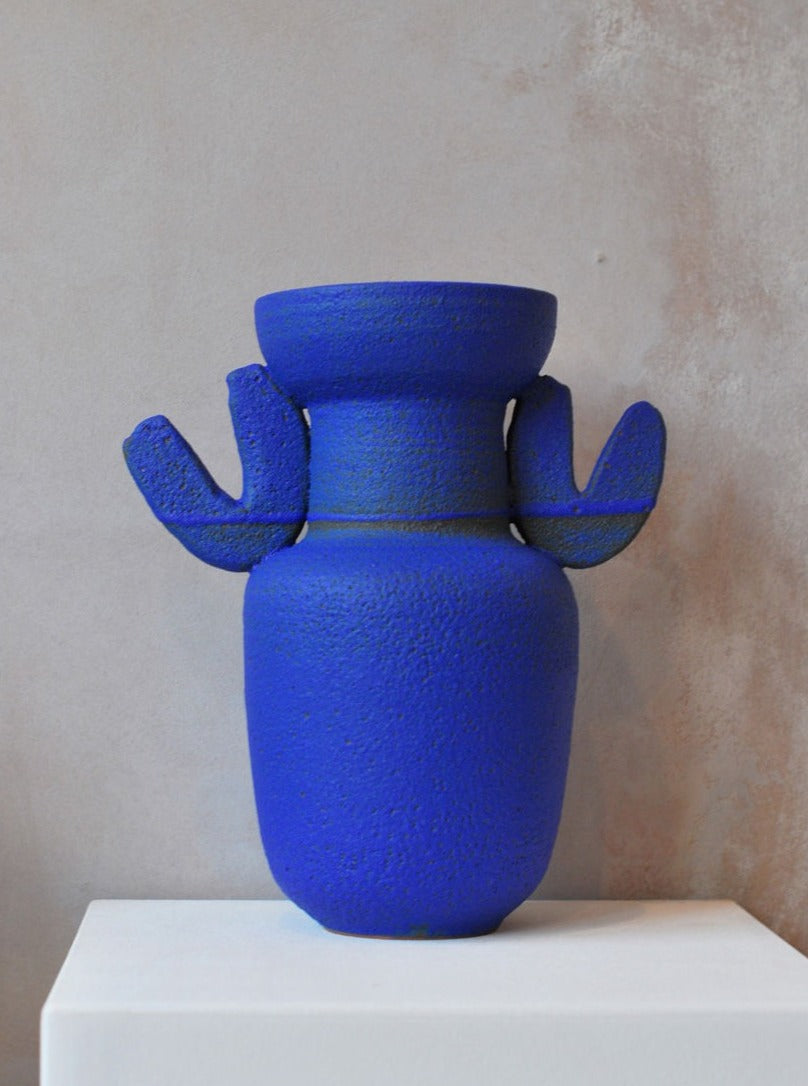 M704 Sculptural Vase