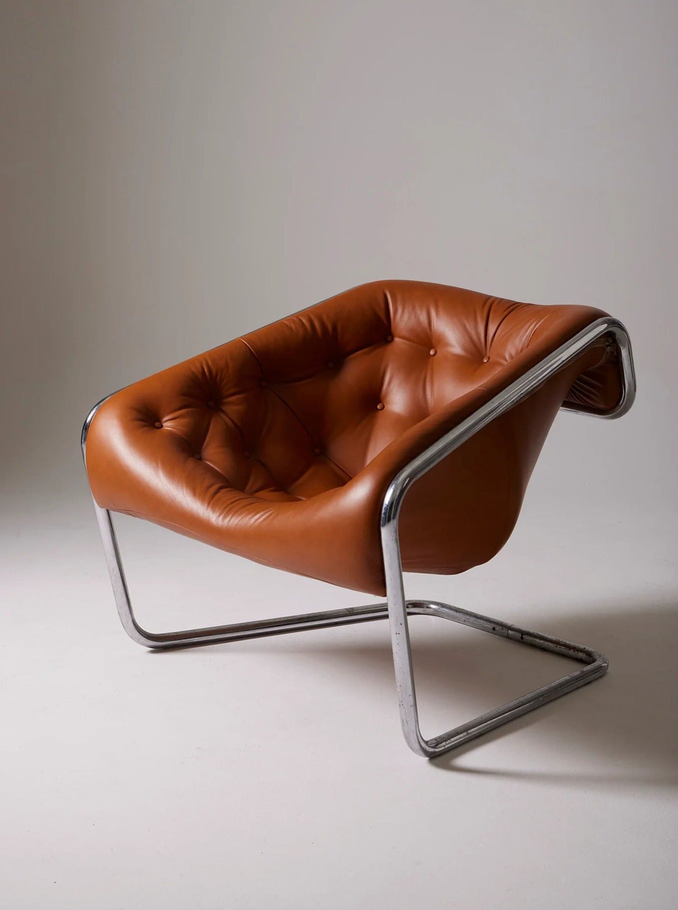 "Boxer" Armchair by Kwok Hoi Chan for Steiner