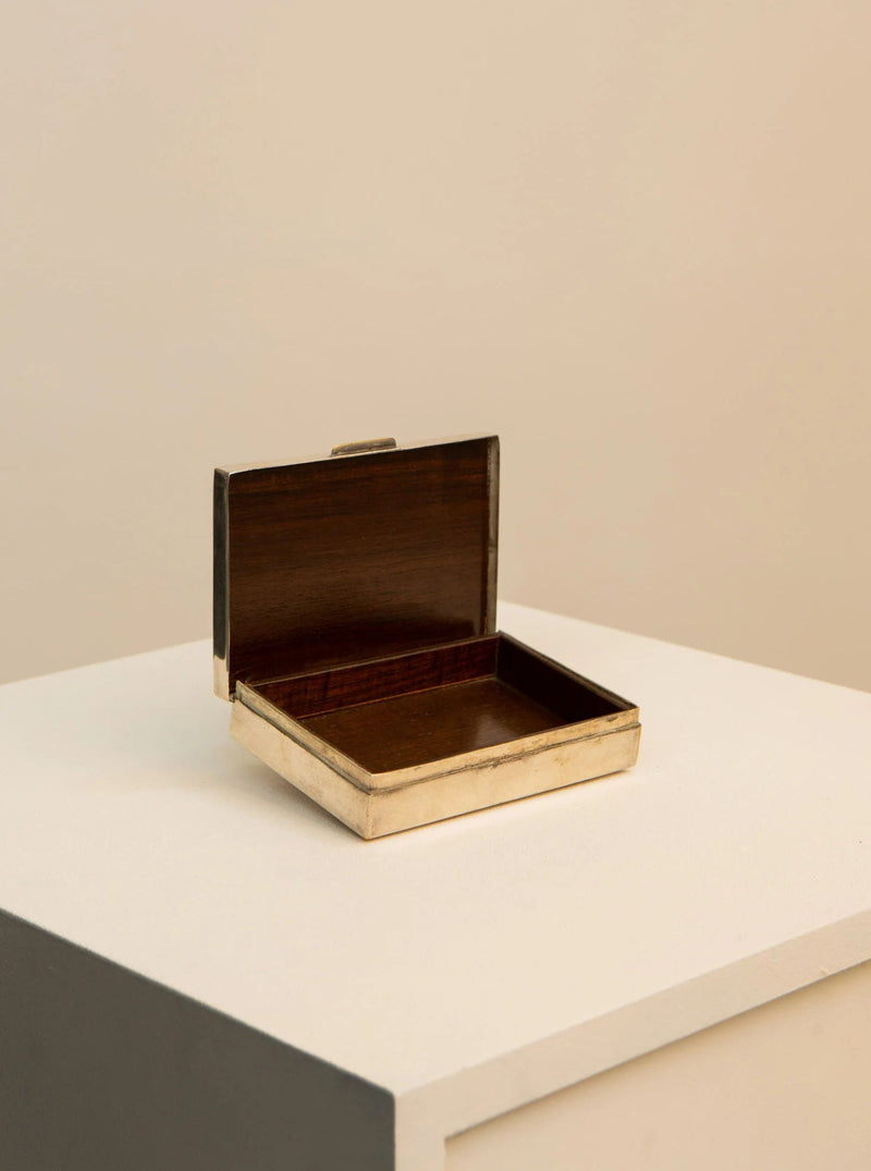  Elegant Silver Plated Box with Engraved Patterns and Velvet Lining by Royal Family Sheffield from the 60's 