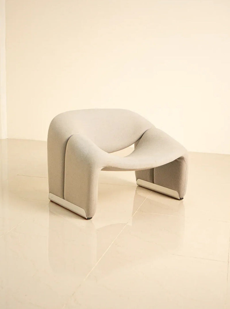 Groovy F598 Bluish-Grey Armchair by Pierre Paulin for Artifort 70's, shown from the front with a modern design and comfortable cushioning