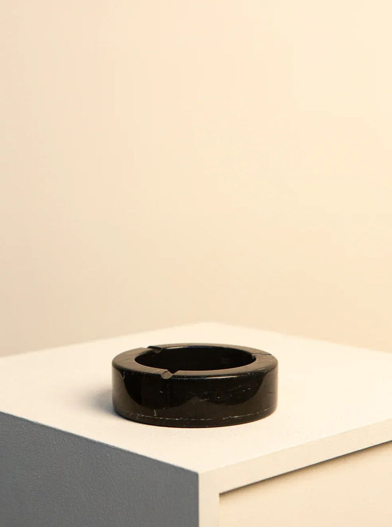 Luxurious and elegant black marble ashtray from Italy with smooth edges