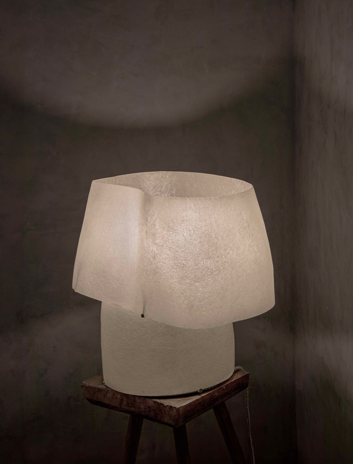 The Mush Lamp, a chic and sophisticated lighting solution for trendy cafes and restaurants