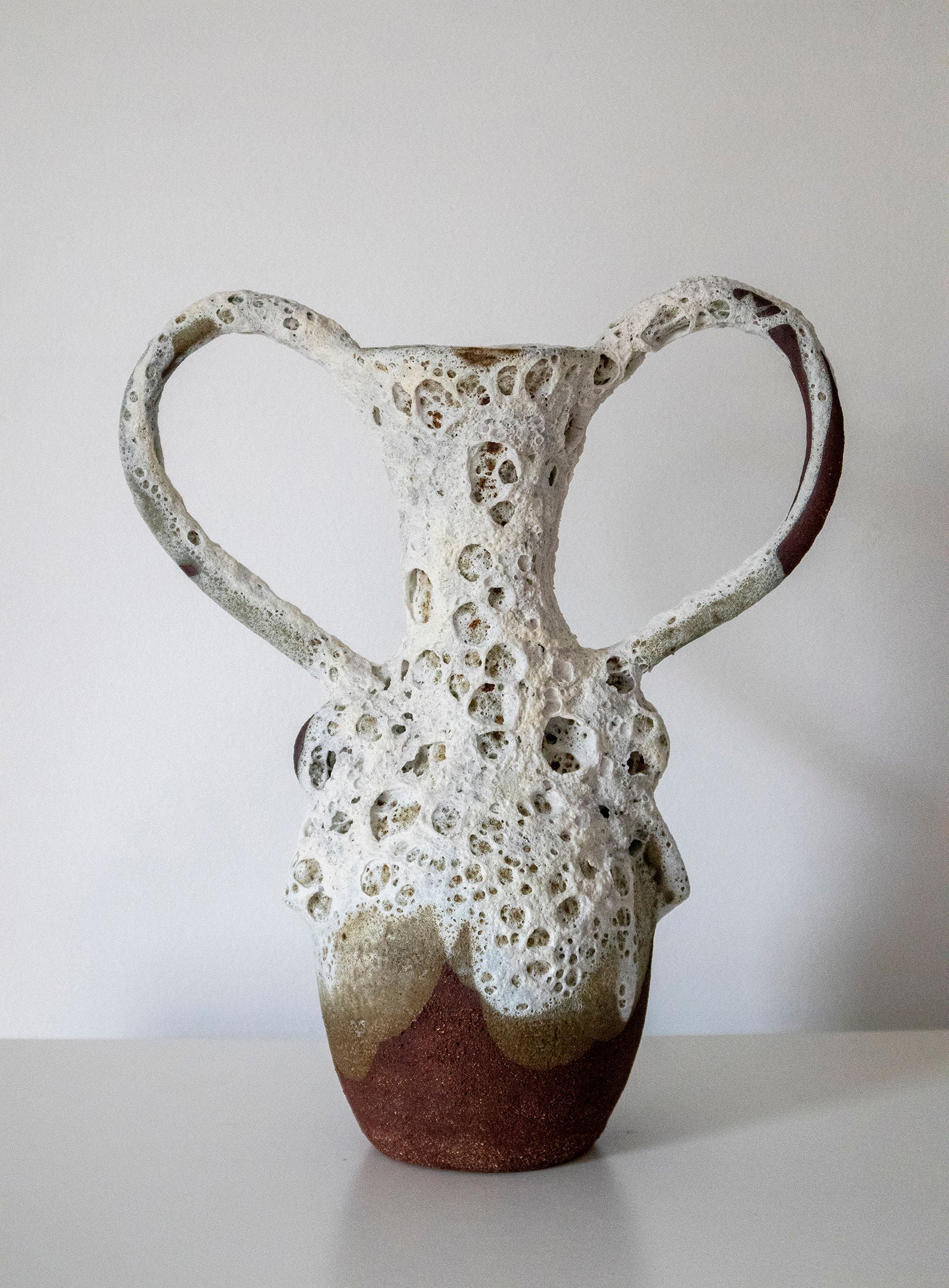 Vases Santa Irini / Amphora 02 Anna Karountzou