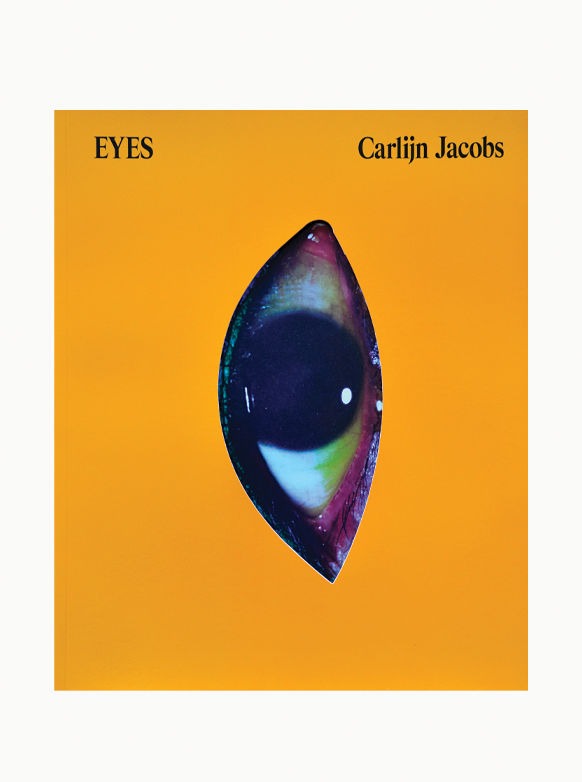 Carlijn Jacobs - Eyes product in vibrant blue and green colors