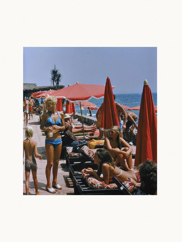 Photography Books Poolside with Slim Aarons Maison Plage
