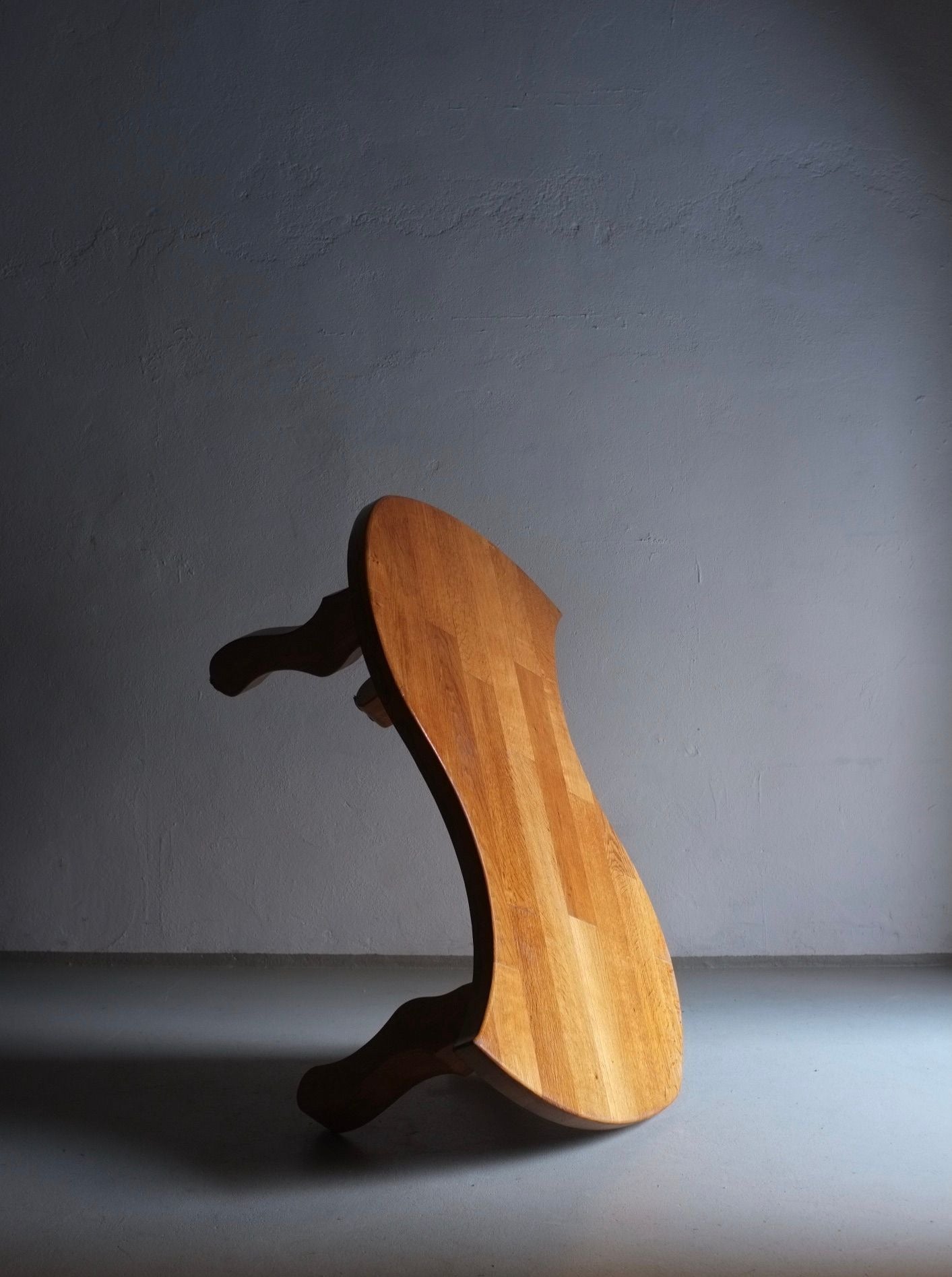 Unique 1970s oak coffee table with impressive brutalist sculptural details