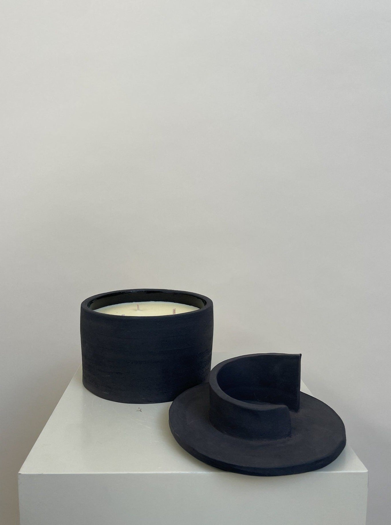 Candles Sculptural Scented Candle 2222Studio