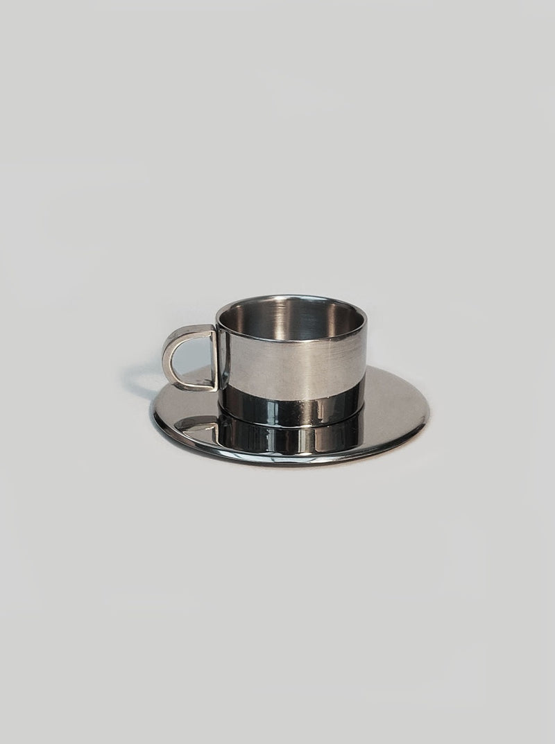 Set of 6 white ceramic expresso cups with gold trim