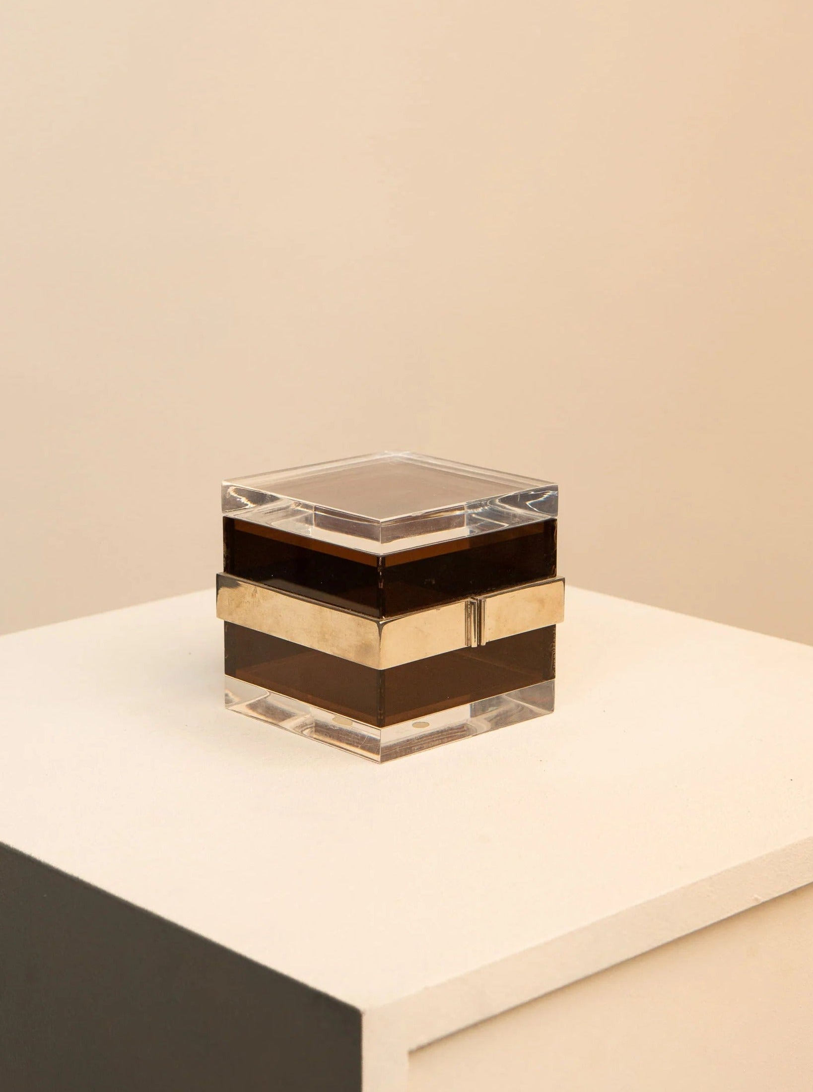 Boîte cubique en verre acrylique et chrome par Alessandro Albrizzi années 70