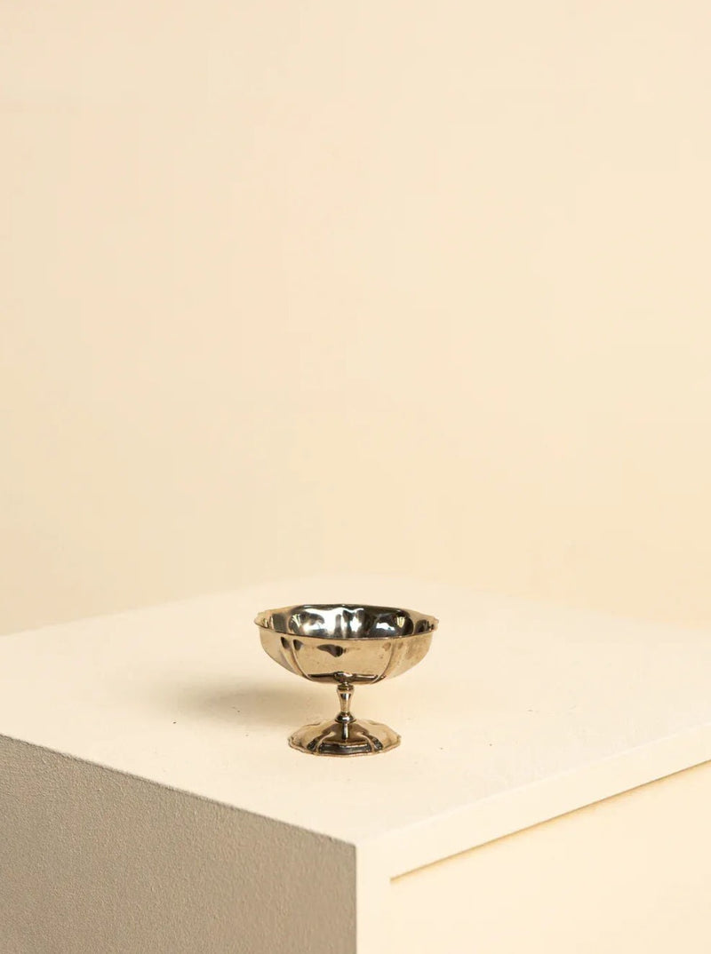 Artisan-crafted Stainless Steel Ice Cream Bowls with a retro 70's design