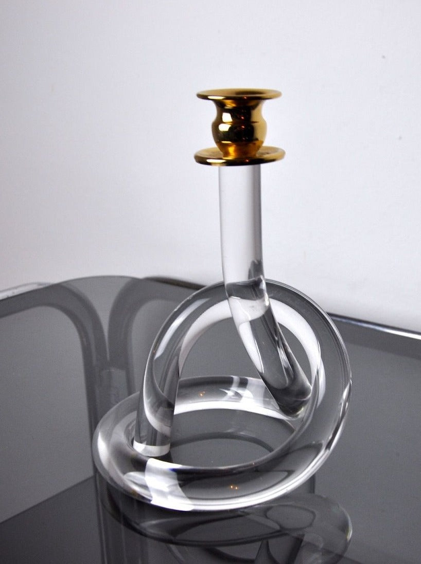 1970 Dorothy Thorpe Pretzel Methacrylate Candle Holder with a clear acrylic construction and iconic pretzel shape