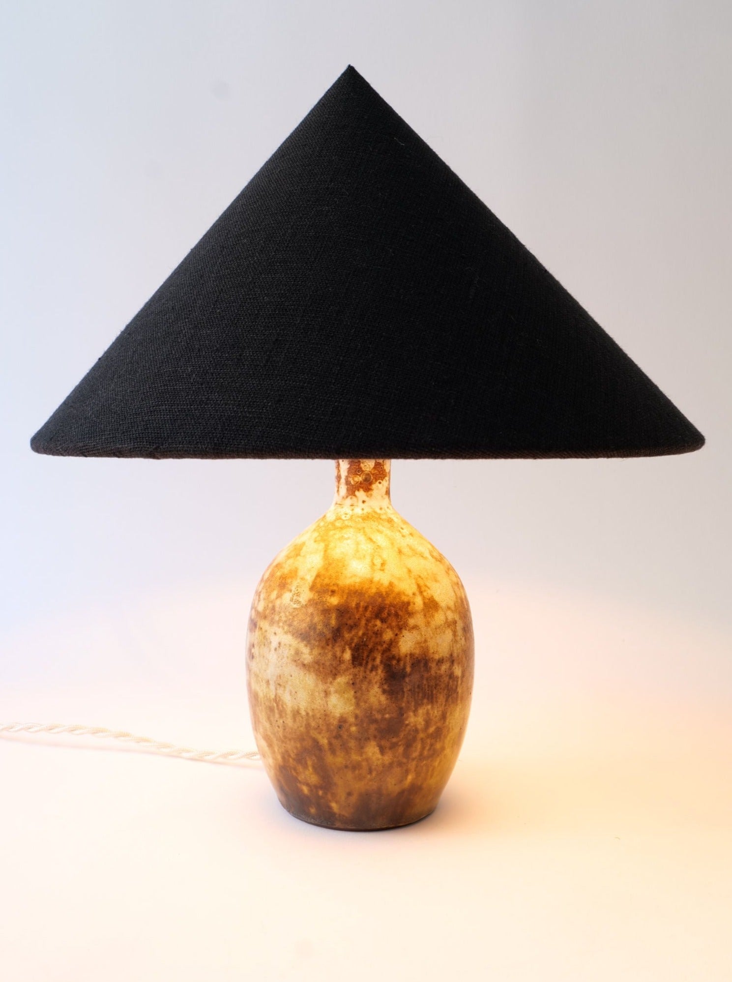 Kostanda Ceramic Lamp