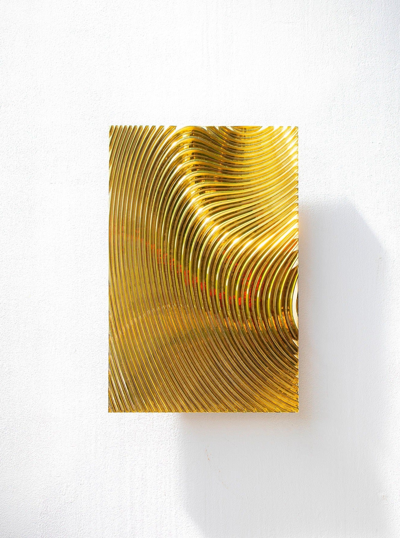 Wave Chrome Gold Wallpanel by Studio Arno Hoogland