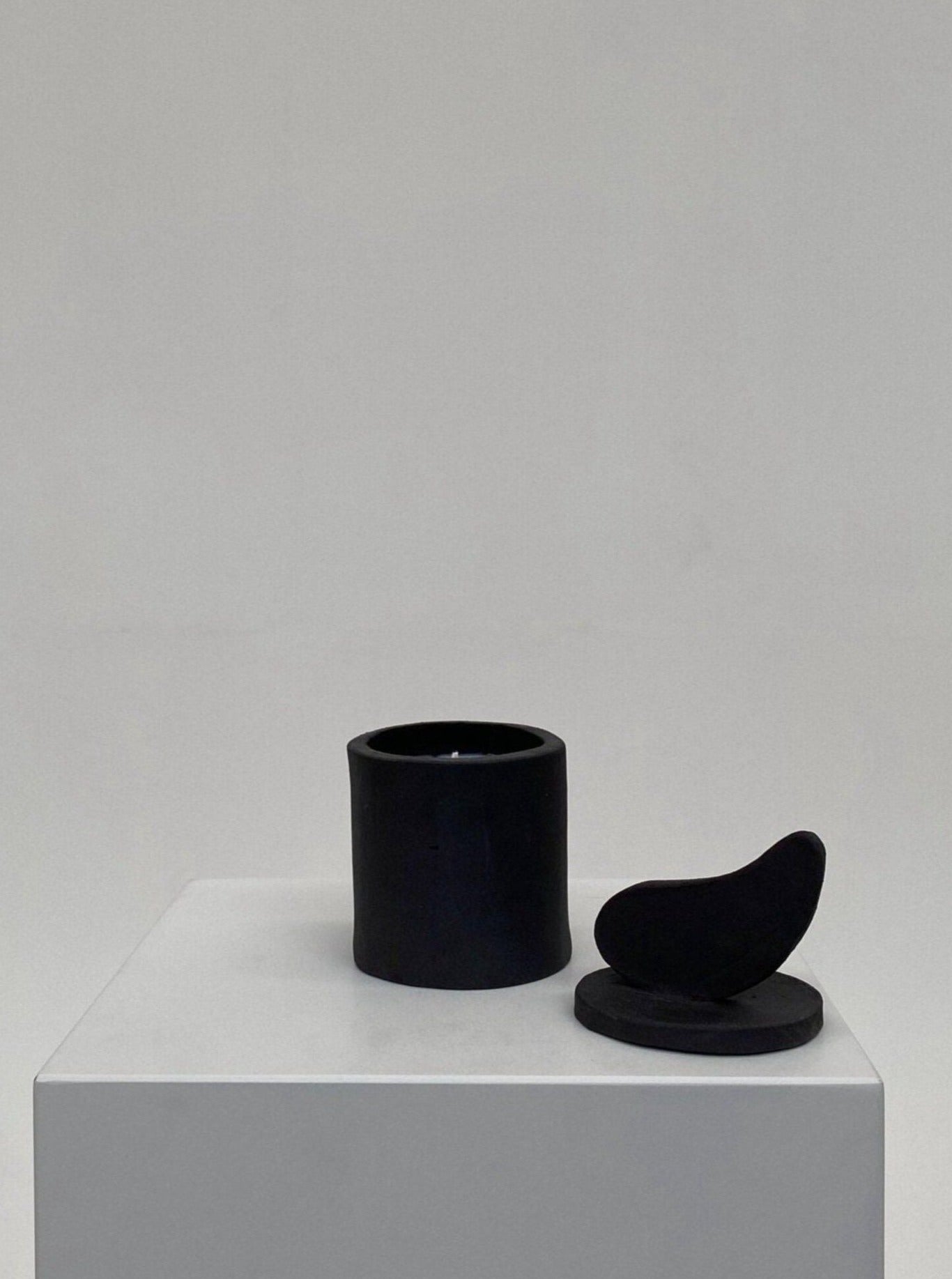 Candles Sculptural Scented Candle No. 35 2222Studio